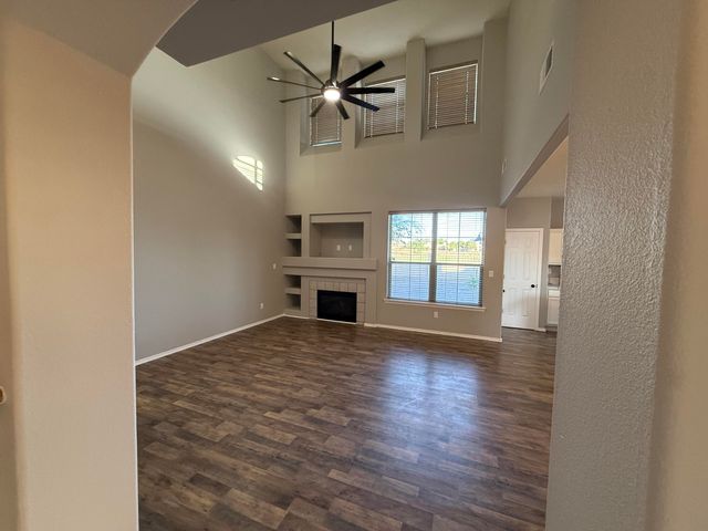 701 Renaissance Loop SE, Rio Rancho, NM 87124