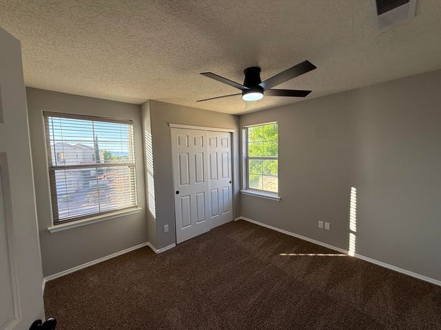 701 Renaissance Loop SE, Rio Rancho, NM 87124