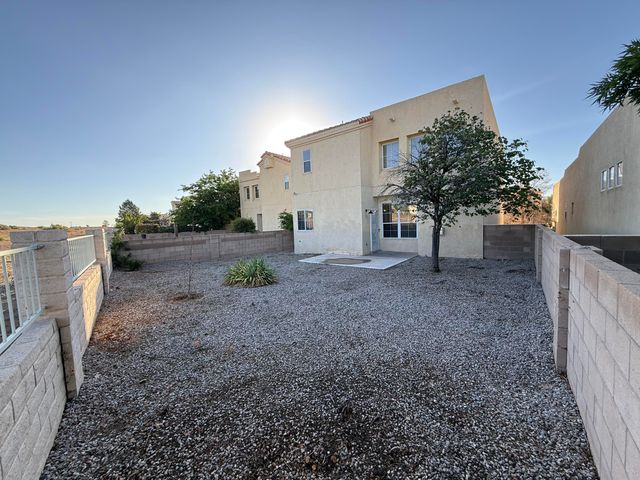 701 Renaissance Loop SE, Rio Rancho, NM 87124