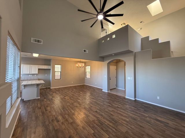 701 Renaissance Loop SE, Rio Rancho, NM 87124