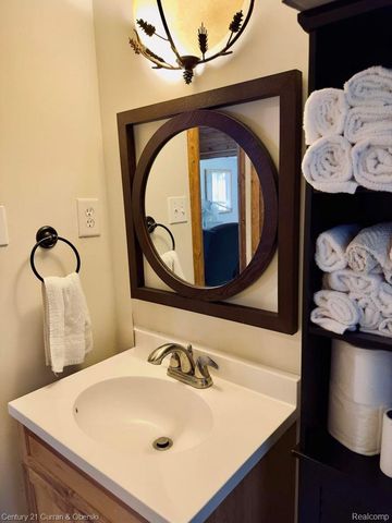 111 Petoskey Drive, Lyon Township, MI 48653