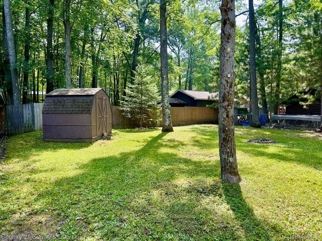 111 Petoskey Drive, Lyon Township, MI 48653