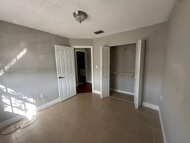 14345 SW 57th Ln 5-7, Miami, FL 33183