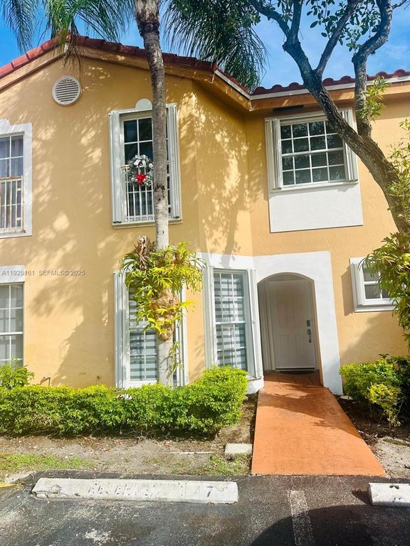 14345 SW 57th Ln 5-7, Miami, FL 33183