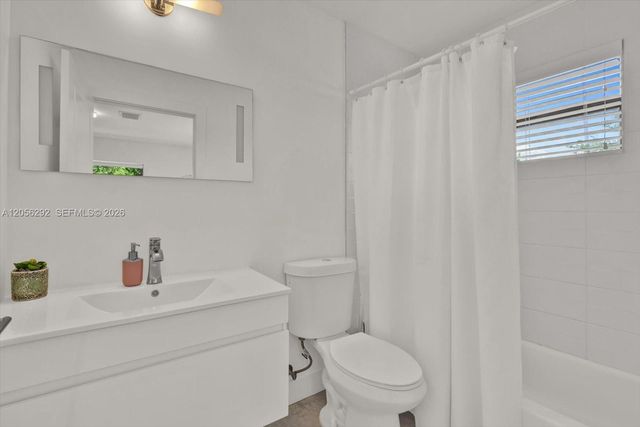 808 SW 29th Street, Fort Lauderdale, FL 33315