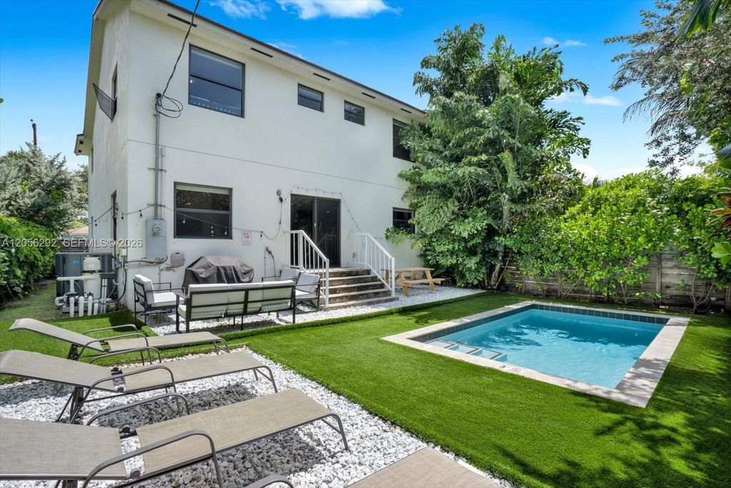 808 SW 29th Street, Fort Lauderdale, FL 33315