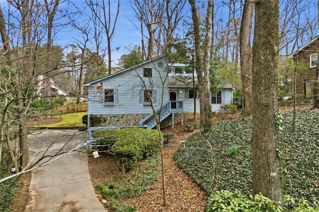 2490 Stoney Brook NE Lane, Marietta, GA 30062