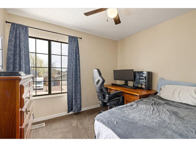 1535 Amherst Dr, Longmont, CO 80503