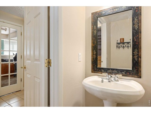 1535 Amherst Dr, Longmont, CO 80503