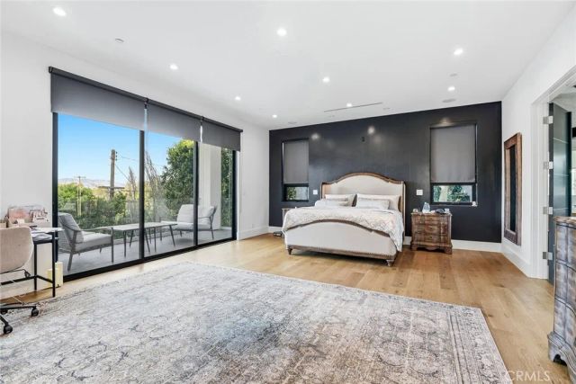 17917 Valley Vista Boulevard, Encino, CA 91316