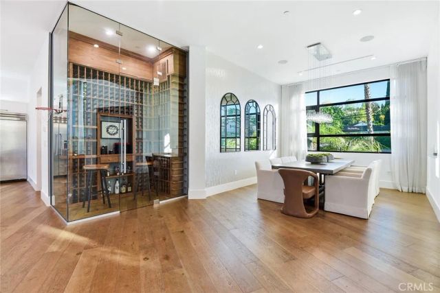 17917 Valley Vista Boulevard, Encino, CA 91316