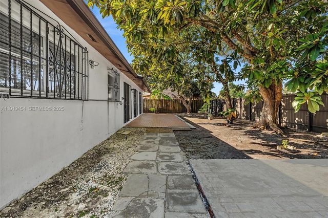 13011 SW 80th St, Miami, FL 33183