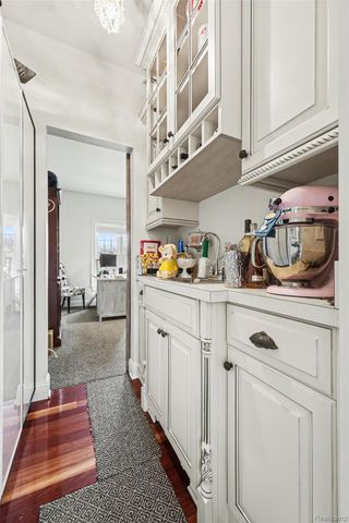 962 Hidden Valley Drive, Orion Charter Township, MI 48362