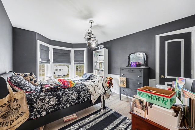 962 Hidden Valley Drive, Orion Charter Township, MI 48362