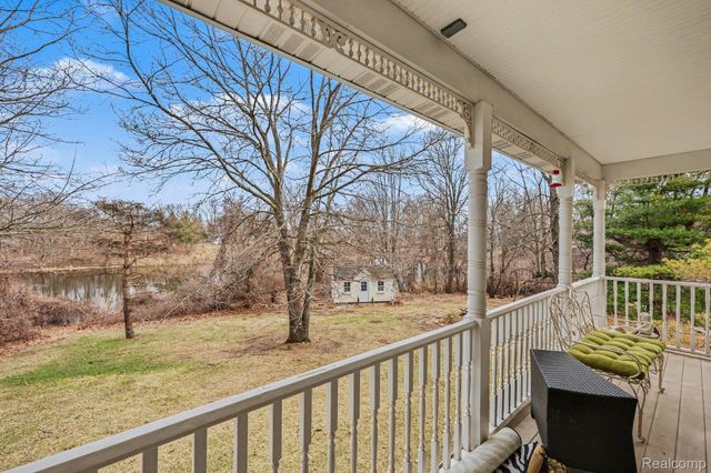 962 Hidden Valley Drive, Orion Charter Township, MI 48362