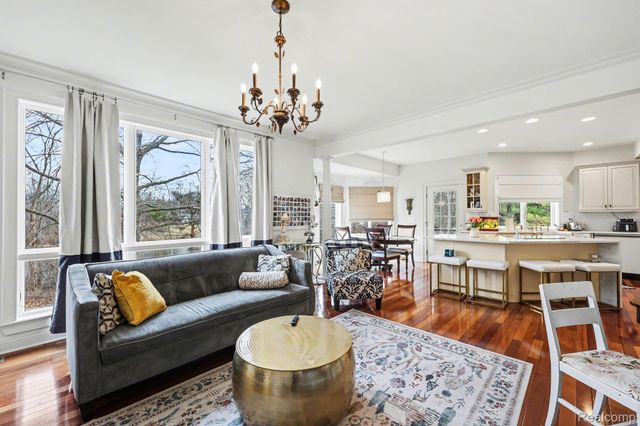 962 Hidden Valley Drive, Orion Charter Township, MI 48362