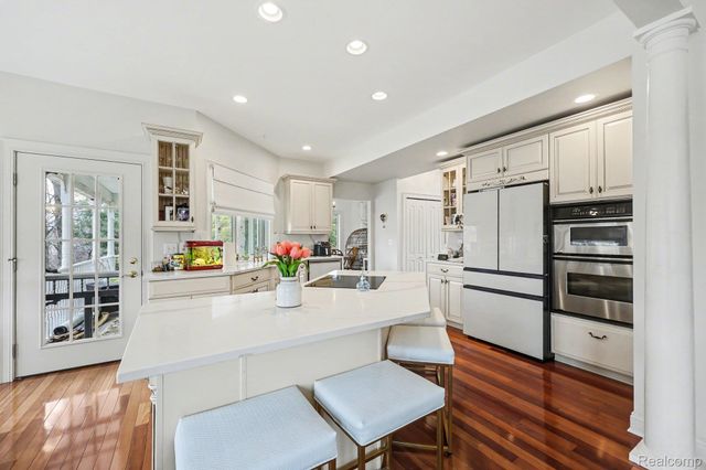 962 Hidden Valley Drive, Orion Charter Township, MI 48362