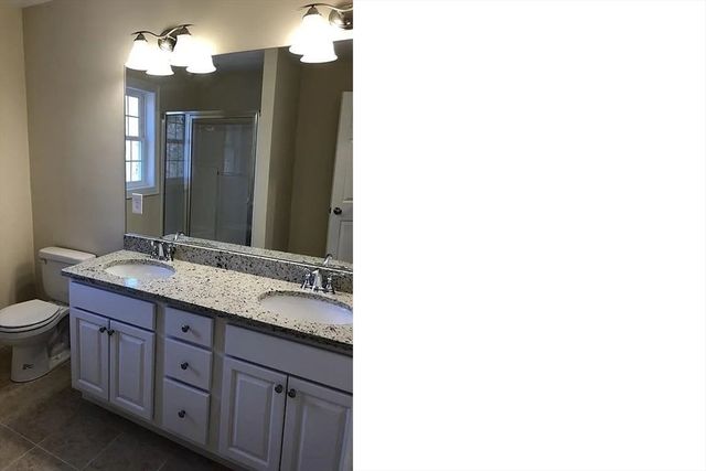 660 Mayflower Landing, Holliston, MA 01746