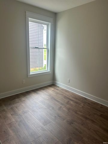 7659 W Julia Drive, Ellettsville, IN 47429