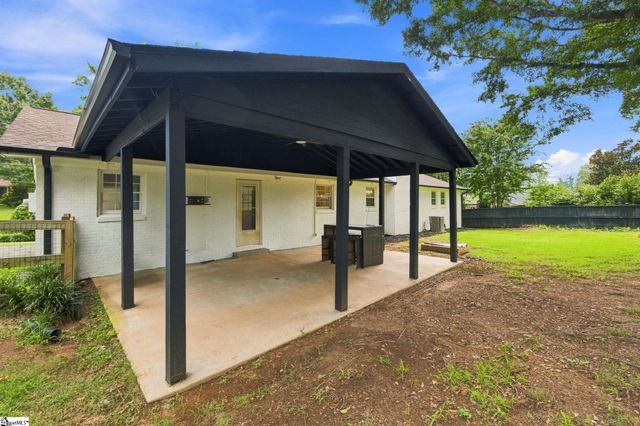 376 Grand Teton Drive, Greer, SC 29650