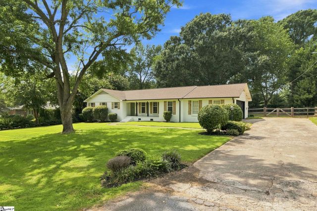 376 Grand Teton Drive, Greer, SC 29650