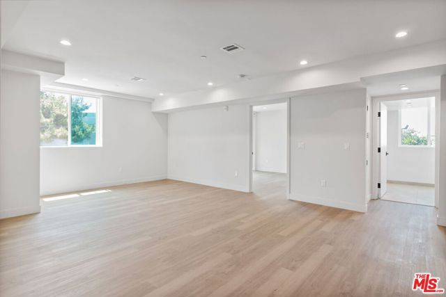 132 Rosemont Avenue 201, Los Angeles, CA 90026