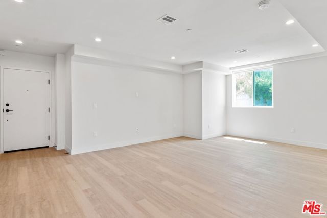 132 Rosemont Avenue 201, Los Angeles, CA 90026