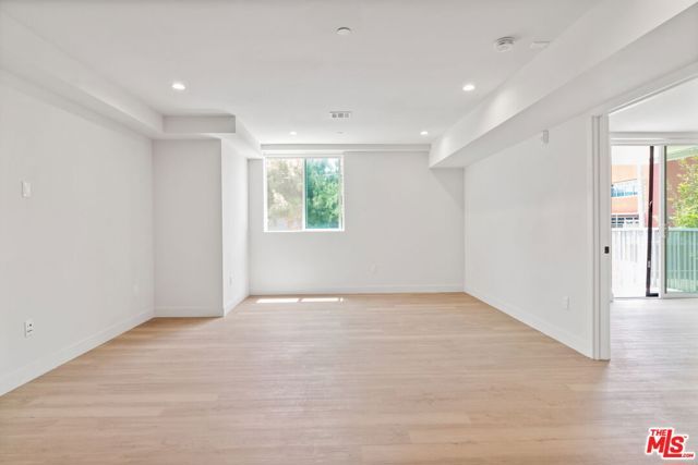 132 Rosemont Avenue 201, Los Angeles, CA 90026