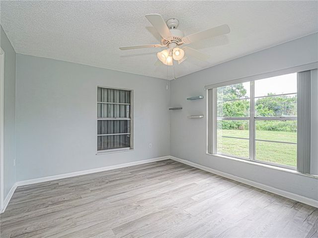 136 16th Avenue, Vero Beach, FL 32962