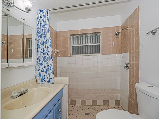 136 16th Avenue, Vero Beach, FL 32962