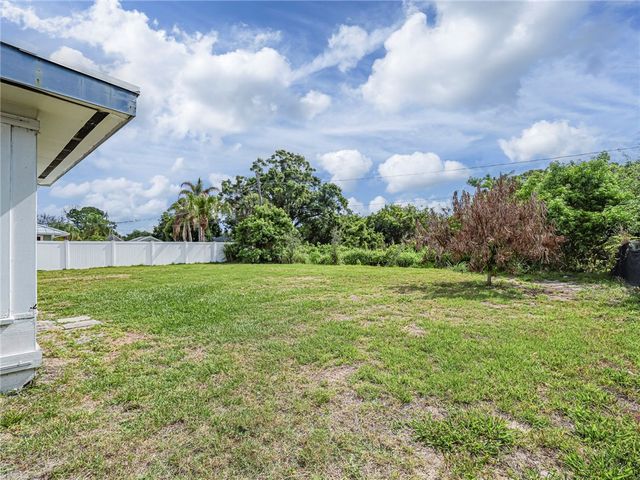 136 16th Avenue, Vero Beach, FL 32962