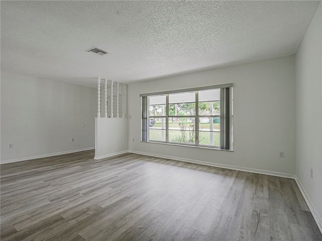 136 16th Avenue, Vero Beach, FL 32962