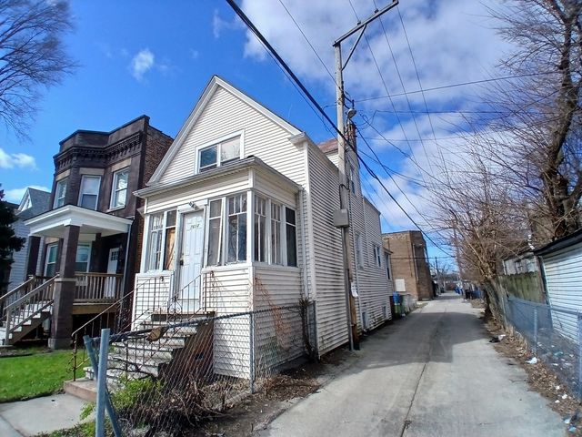 7614 S Dante Avenue, Chicago, IL 60619