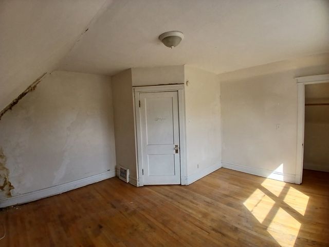 7614 S Dante Avenue, Chicago, IL 60619