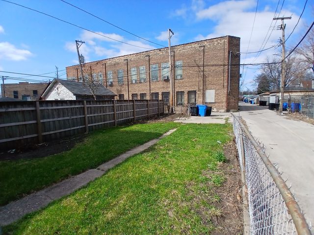 7614 S Dante Avenue, Chicago, IL 60619