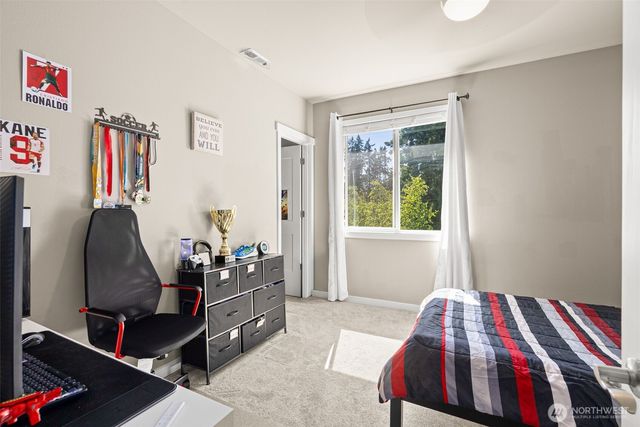 787 NW Dresden Court, Bremerton, WA 98311