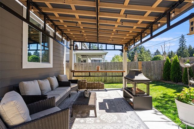 787 NW Dresden Court, Bremerton, WA 98311