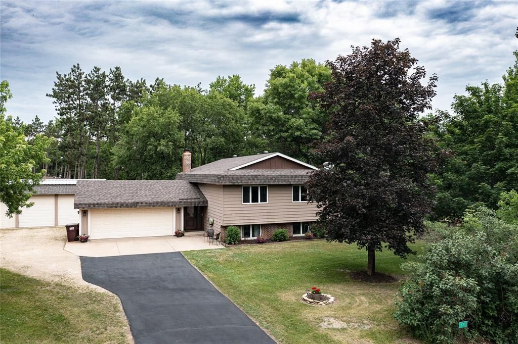 15785 Upper 193rd Street, Hastings, MN 55033