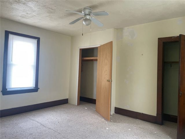 734 Park St, California, PA 15419