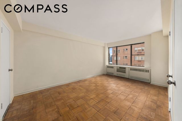 25 Sutton Pl S Apt 19I, New York City, NY 10022