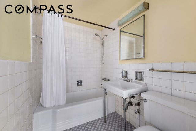 25 Sutton Pl S Apt 19I, New York City, NY 10022