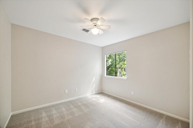 31 Fire Flicker Place, The Woodlands, TX 77381