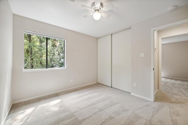 31 Fire Flicker Place, The Woodlands, TX 77381