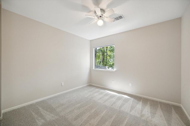 31 Fire Flicker Place, The Woodlands, TX 77381