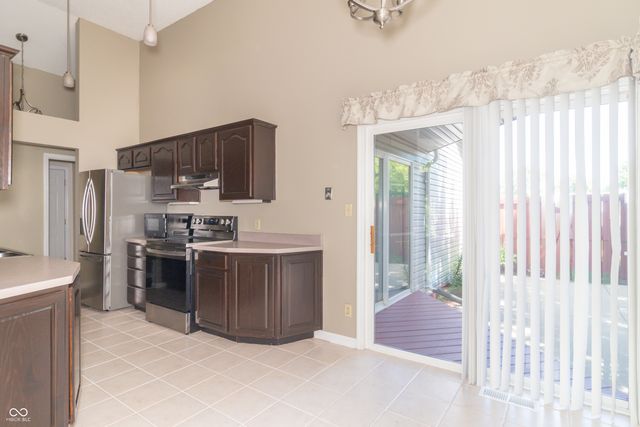 2416 E Hickory Boulevard, Greenfield, IN 46140
