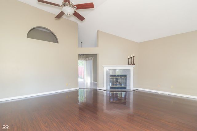 2416 E Hickory Boulevard, Greenfield, IN 46140