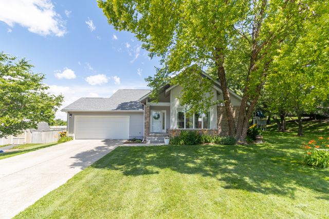 2416 E Hickory Boulevard, Greenfield, IN 46140