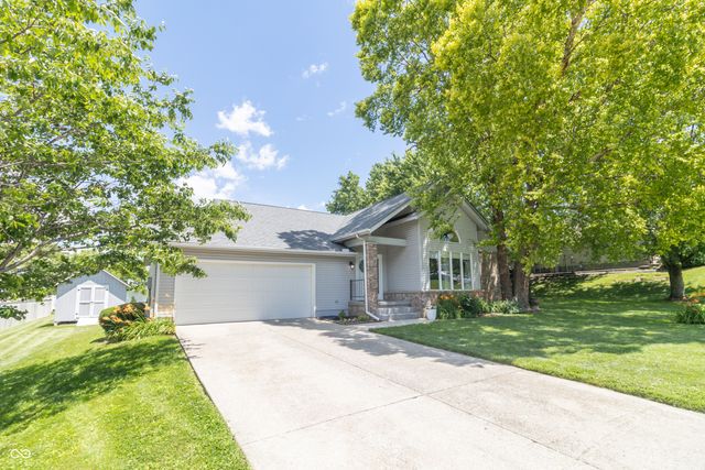 2416 E Hickory Boulevard, Greenfield, IN 46140