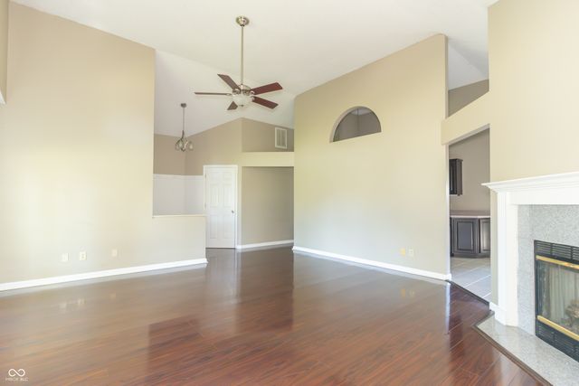 2416 E Hickory Boulevard, Greenfield, IN 46140