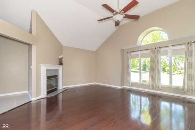 2416 E Hickory Boulevard, Greenfield, IN 46140